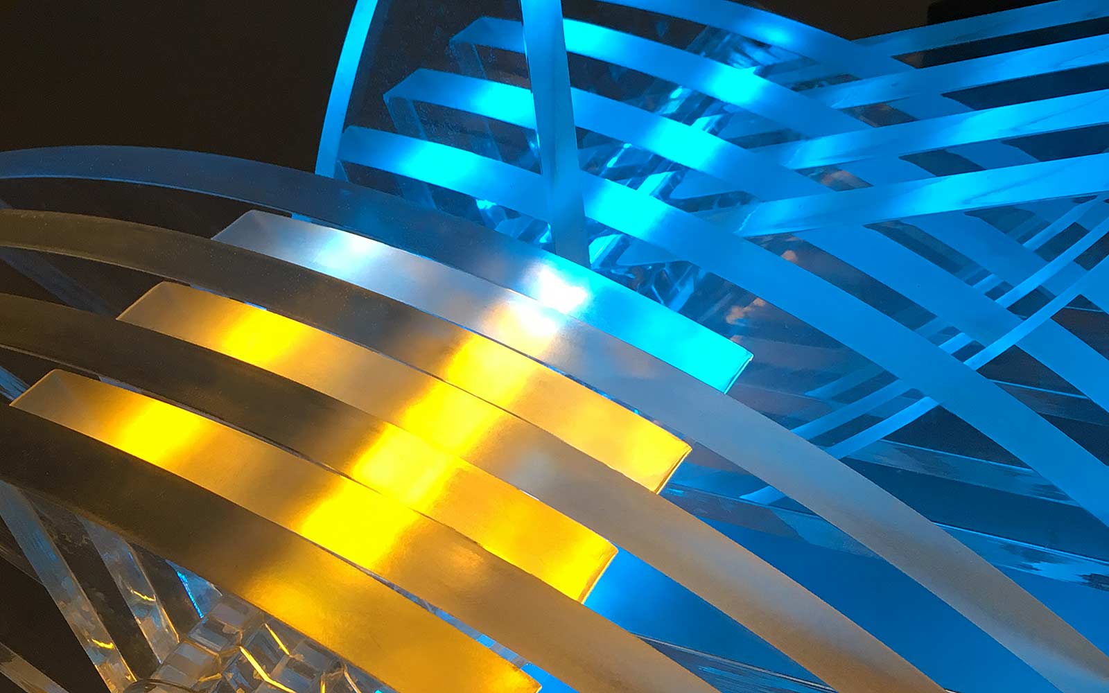 slideshow_neon1_mariposa_detail.jpg